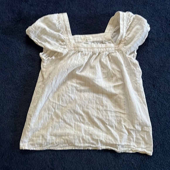 Size small crème and tan top/blouse. Cute sleeves, nice light cotton blend. - Picture 1 of 4